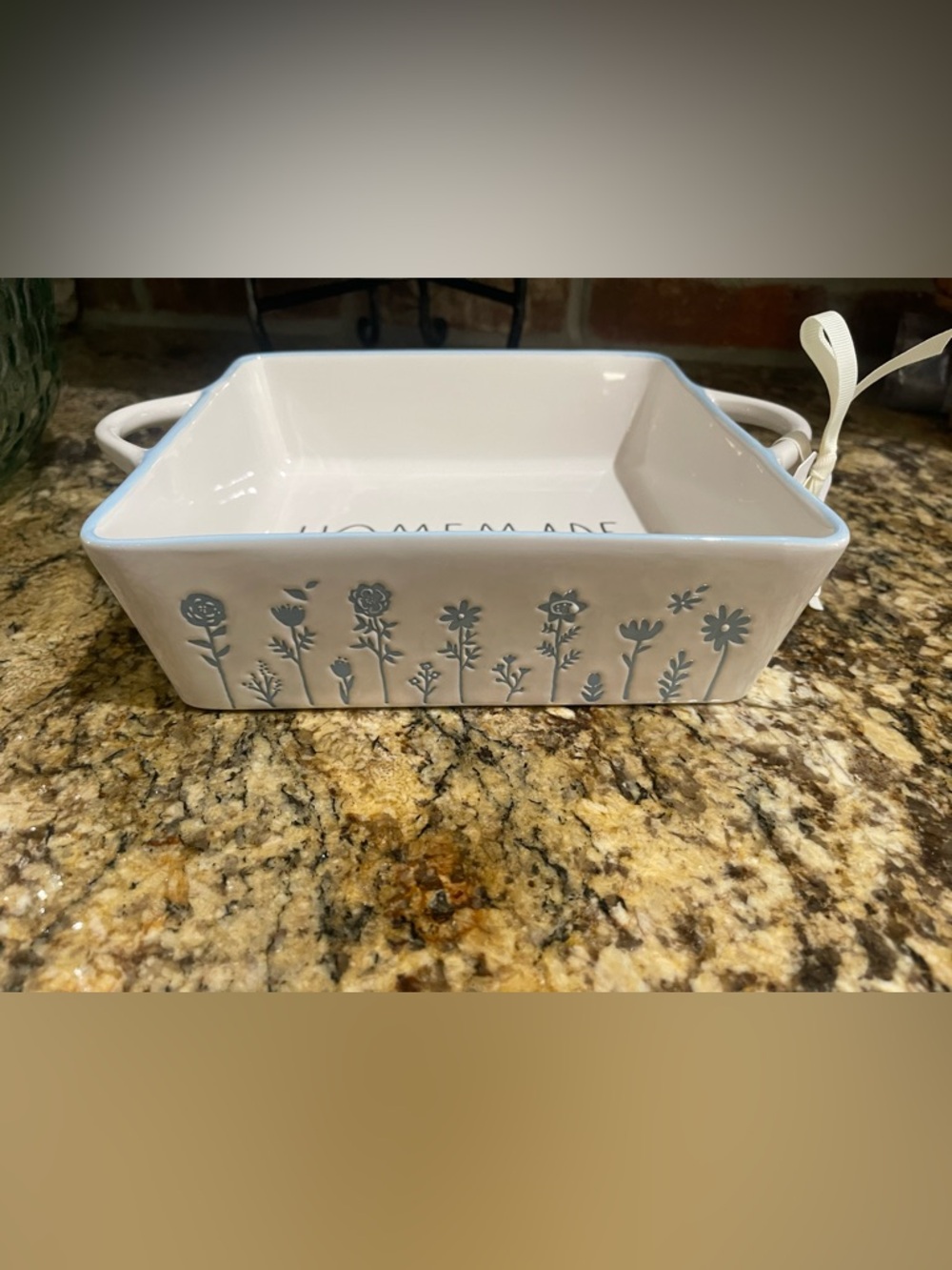 Rae Dunn HOMEMADE blue and white floral
baking dish - 8” square Brand new - Picture 3 of 7